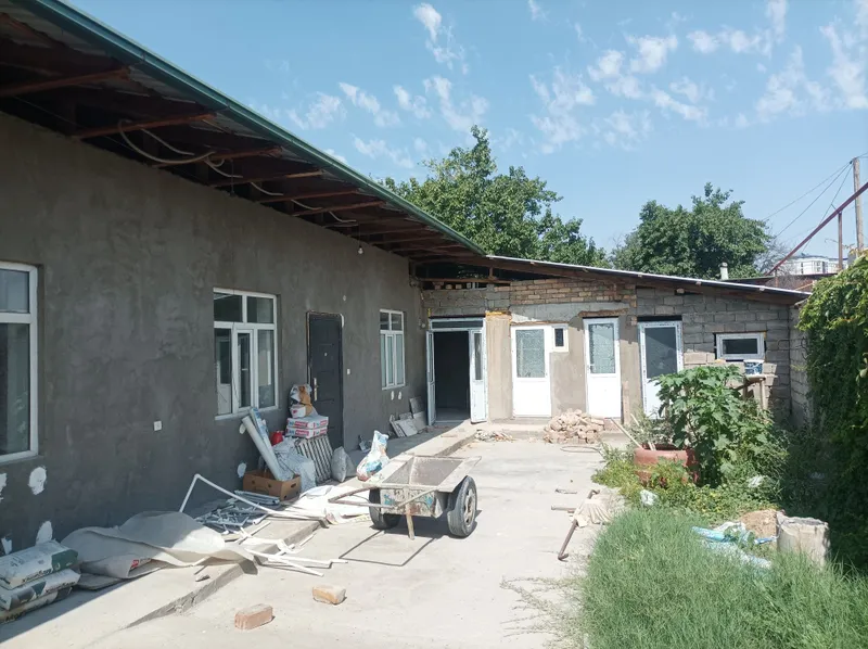 Yer uchastkasi sotiladi, Yangihayot tumani, Gulbog‘ ko‘chasi. 6
