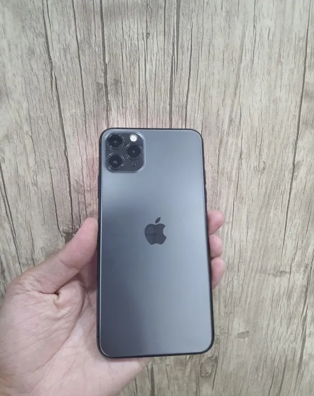Iphone 11 pro max — фото 1