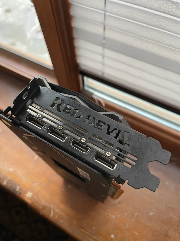 Red Devil Radeon RX 5700 XT 8GB — фото 2