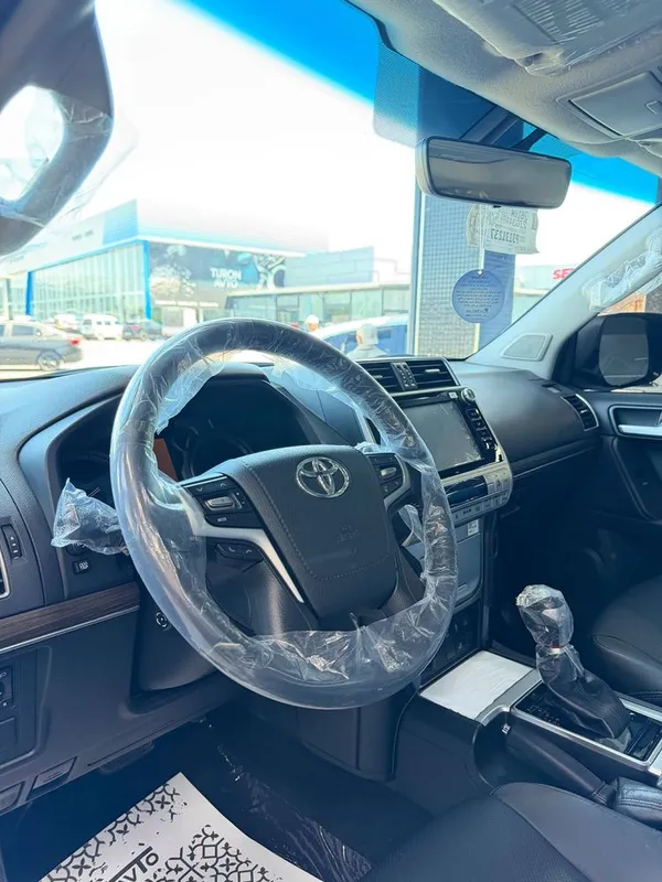 Toyota Land Cruiser Prado 150 3 Toyota Land Cruiser Prado 150 3