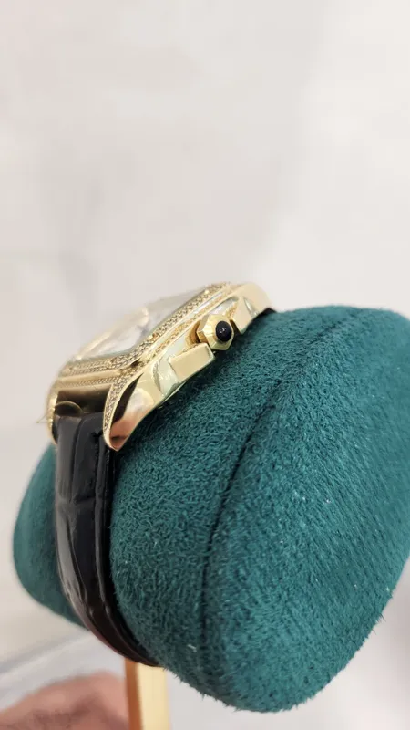 Золотые женские часы Cartier — фото 4