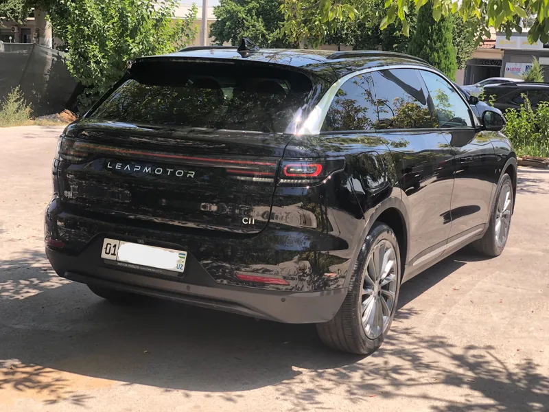 Срочно продаётся Leapmotor C11 Гибрид 4 Срочно продаётся Leapmotor C11 Гибрид 4