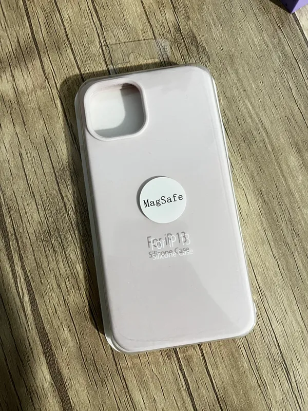 Chehol iPhone 13