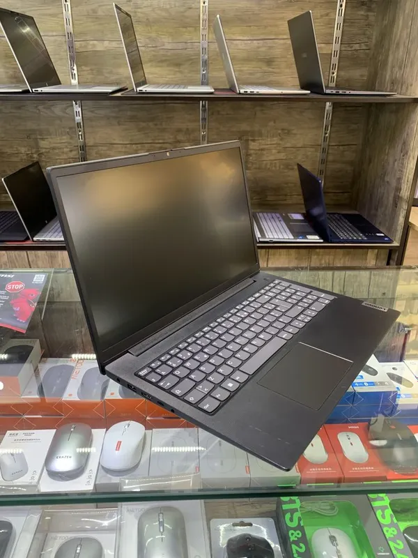 Б/У Lenovo v15 Laptop — фото 1