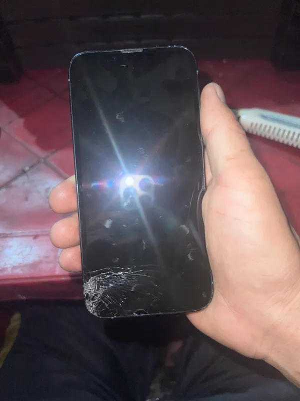 Продаётся iPhone 13 Pro 1