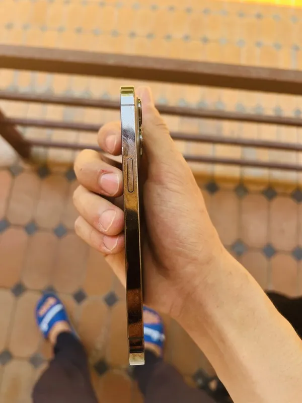 Iphone 13 pro kichkima holi bor 7