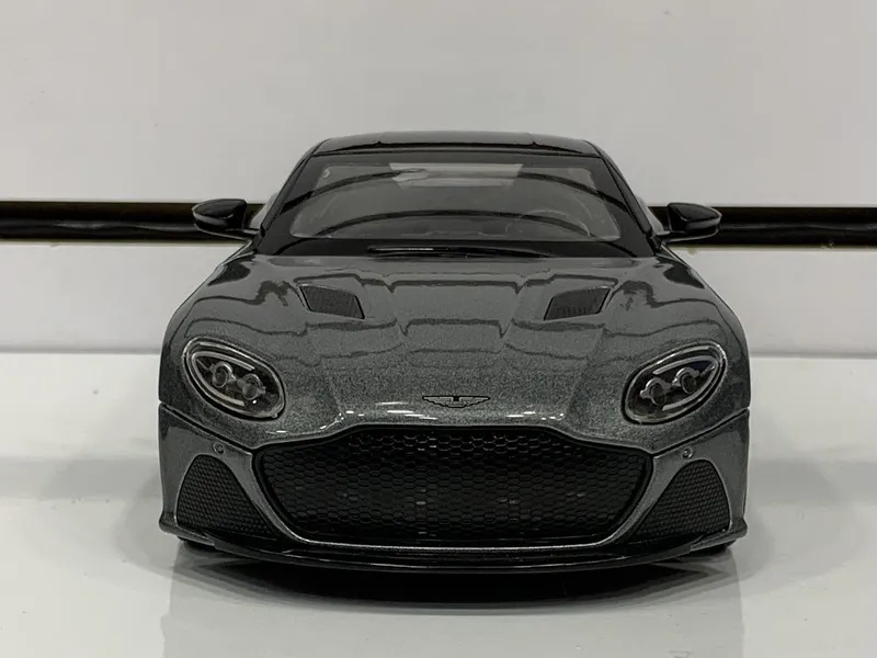 Modelka Aston Martin DBS Superleggera 1:24 2