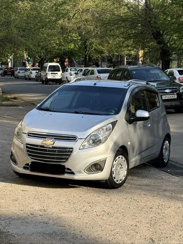 Автомобиль Спарк