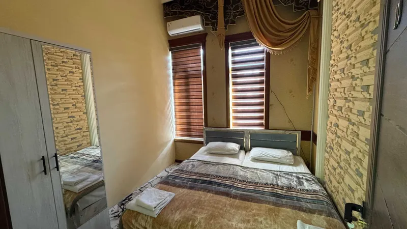 Mehmonlar uchun qulay va shinam Hostel va Hotel 6