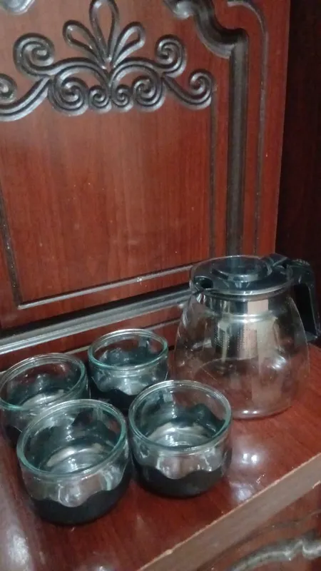 Choynak 4 ta chashkasi bilan