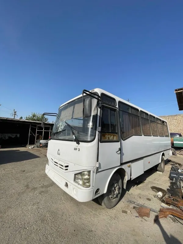 Isuzu avtobus nqr 2 Isuzu avtobus nqr 2