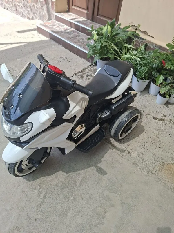Elekr motosikl detski 1