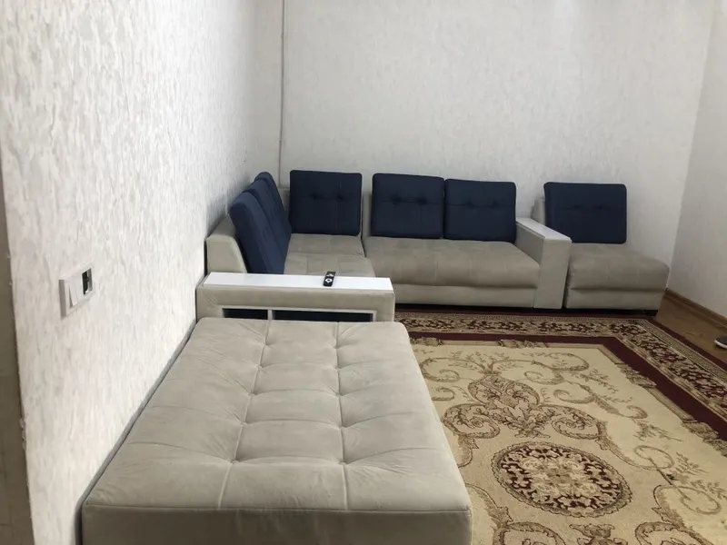Ugolok mehmonxona uchun