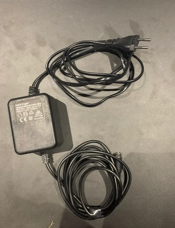 Микшер Behringer XENYX Q1202USB Mixer — фото 2
