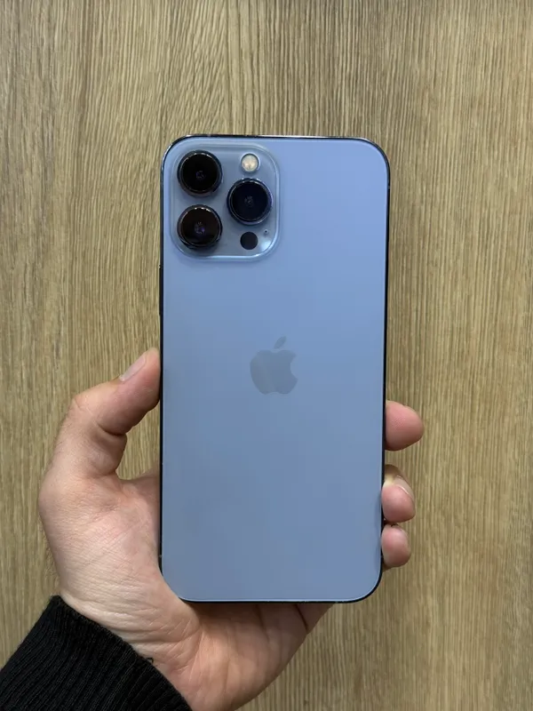 iPhone 13 Pro Max 256 ГБ в идеальном состоянии 2