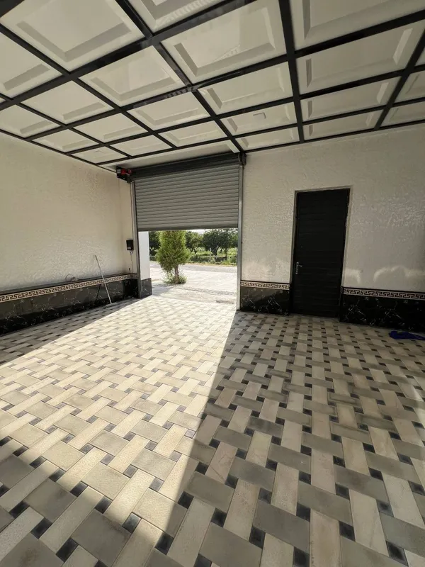TAWN HOUSE 2