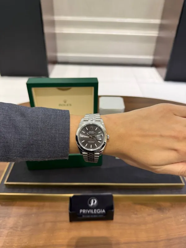 Rolex Datejust 41mm Steel 126300 grey jl — фото 1