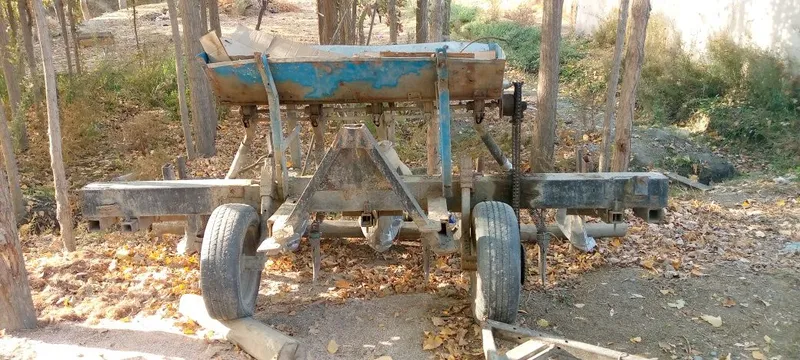 Traktor xamma anjomlari bilan sotiladi 5