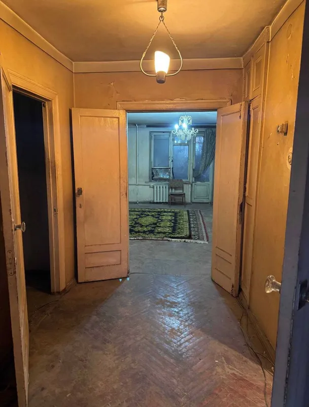 73 m² 3 xonali kvartira sotiladi, 3/5, ta’mirsiz (Yakkasaroy, Bratskiye) 2
