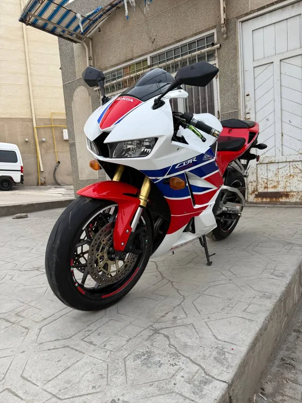 Honda 600SBR RR sport bike — фото 7
