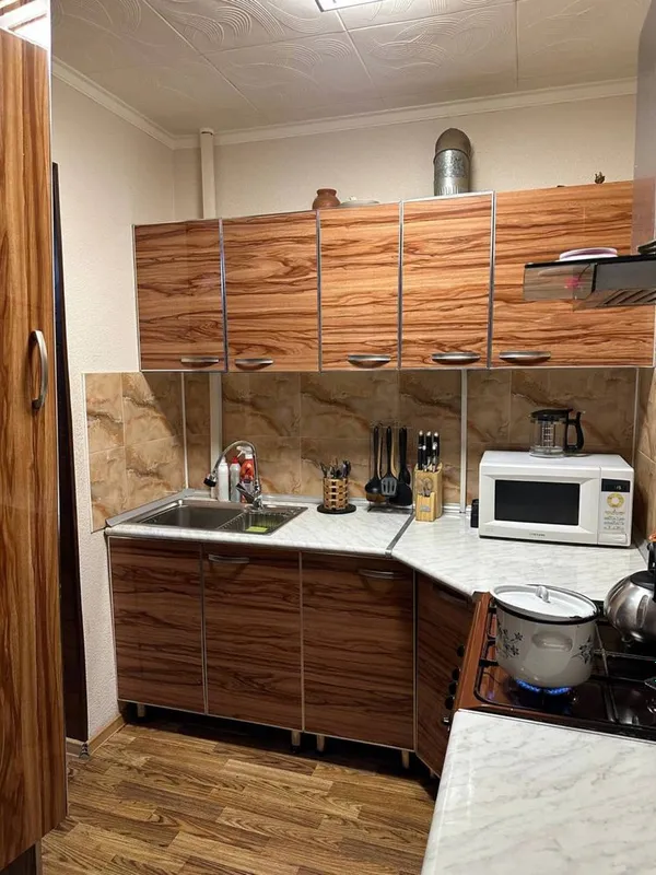 Продается квартира 2 комнатная 2 этаж возле 15 школы — фото 3