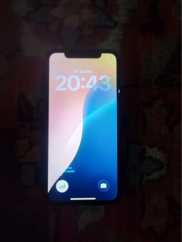 iphone 11 sotiladi srochna aybi yoq — фото 1