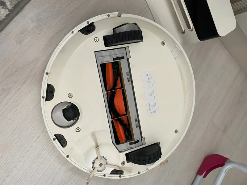 Продам робот-пылесос Xiaomi Mi Robot Vacuum Cleaner 1S — фото 2