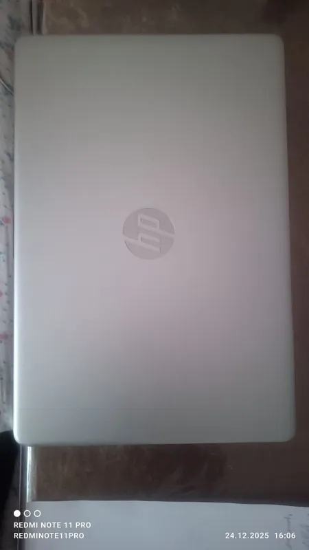 Продаётся ноутбук HP Laptop, куплен в 2024 году, использовался менее месяца 3 Продаётся ноутбук HP Laptop, куплен в 2024 году, использовался менее месяца 3