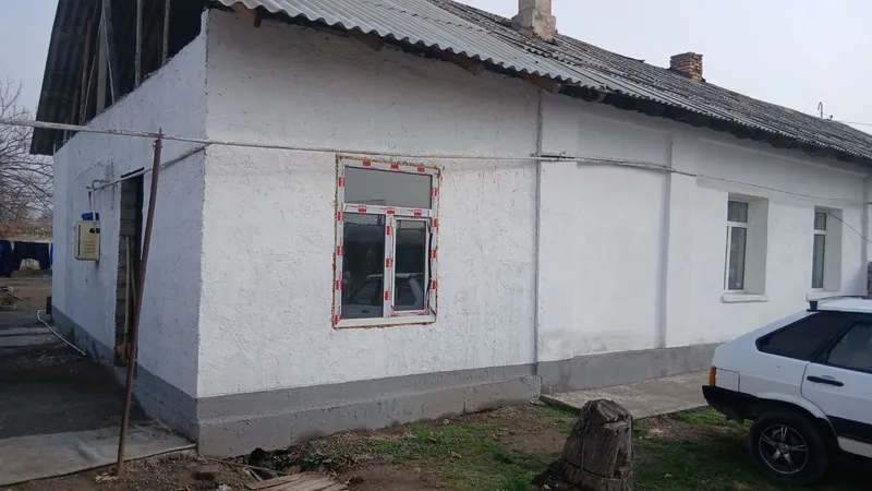Ohangaronda uy sotiladi, 10 sotix, 4 xona 2 Ohangaronda uy sotiladi, 10 sotix, 4 xona 2
