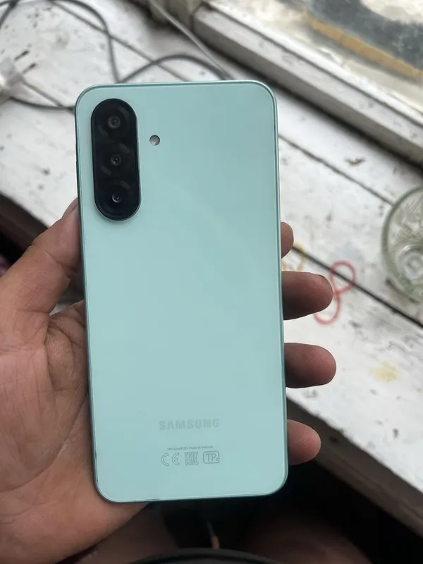 Samsung S22 5G 8/256gb