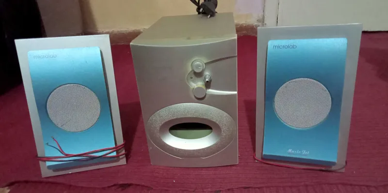 Саббуфер Mikrolab M-560