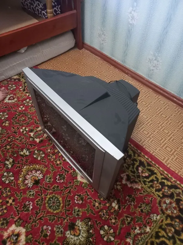 LG televizor,ishlaydi holati yaxshi 4 LG televizor,ishlaydi holati yaxshi 4
