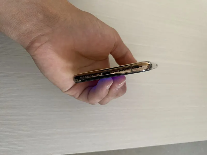 Iphoen 11pro gold karopka dakumet 5 Iphoen 11pro gold karopka dakumet 5