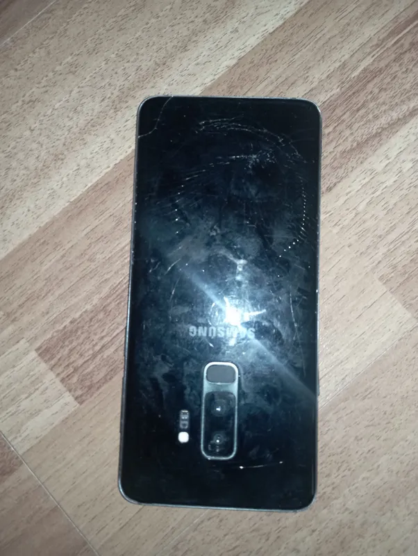 S9+