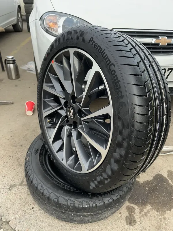Hyundai Sanata full diska balon orginal zavod 4 Hyundai Sanata full diska balon orginal zavod 4