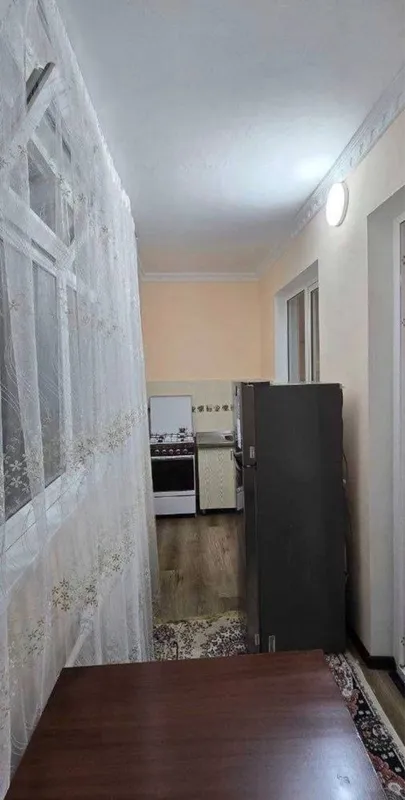 Юнусабад 11 квартал 2в3 комнатная 9