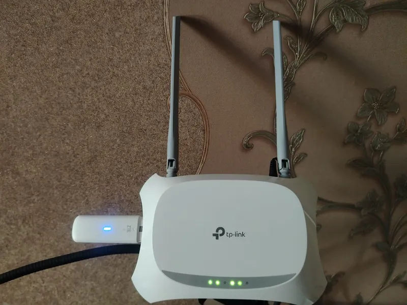 4g WiFi router. Ishlashi a'lo darajada.