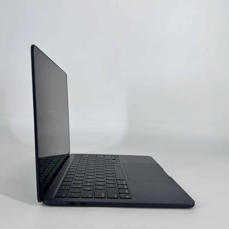 Macbook AIR M2 A2681 DDR5 8Gb Xotirasi 256Gb-2022 yil 26 sikl — фото 2