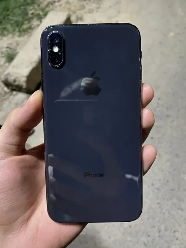 Iphone X sotiladi.