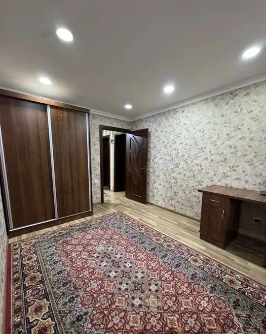 3 xonali kvartira ijarasi, 73 m² · ID 43377 8 3 xonali kvartira ijarasi, 73 m² · ID 43377 8
