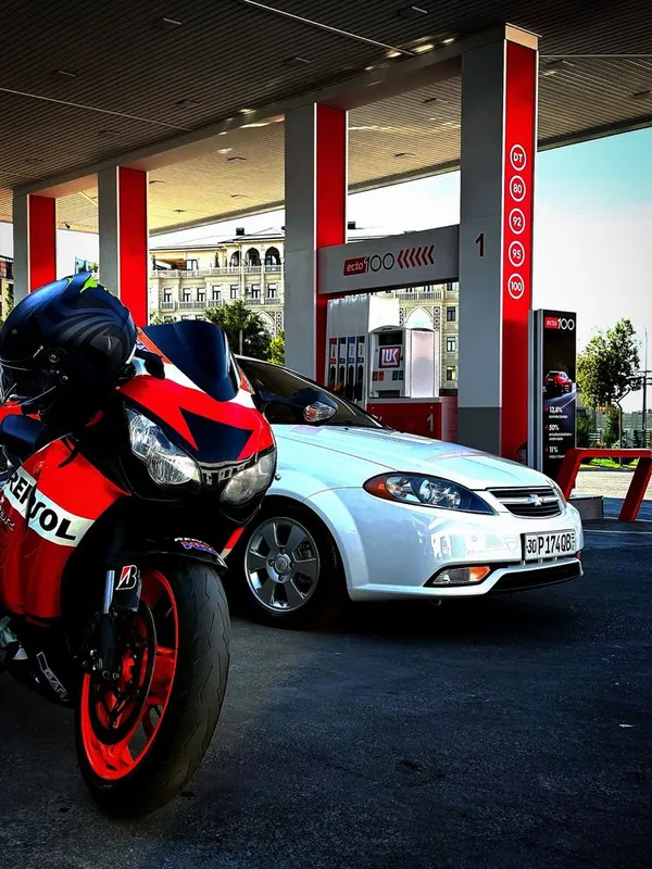 Honda CBR1000rr 2 Honda CBR1000rr 2