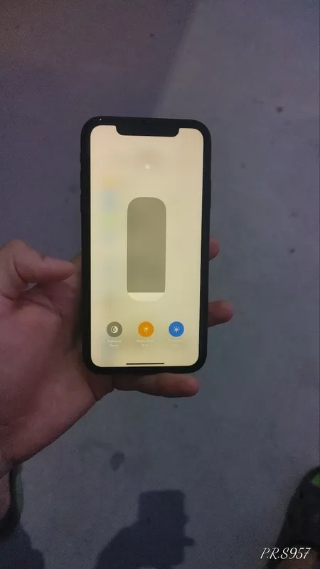 iPhone 11 2