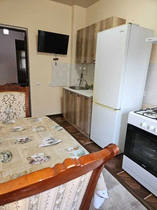 3 xonali kvartira, 70 m², 1/5 qavat (ikkilamchi), Mirzo-Ulug‘bek, Karasu-1, Buyuk Ipak Yo‘li metro 3 3 xonali kvartira, 70 m², 1/5 qavat (ikkilamchi), Mirzo-Ulug‘bek, Karasu-1, Buyuk Ipak Yo‘li metro 3