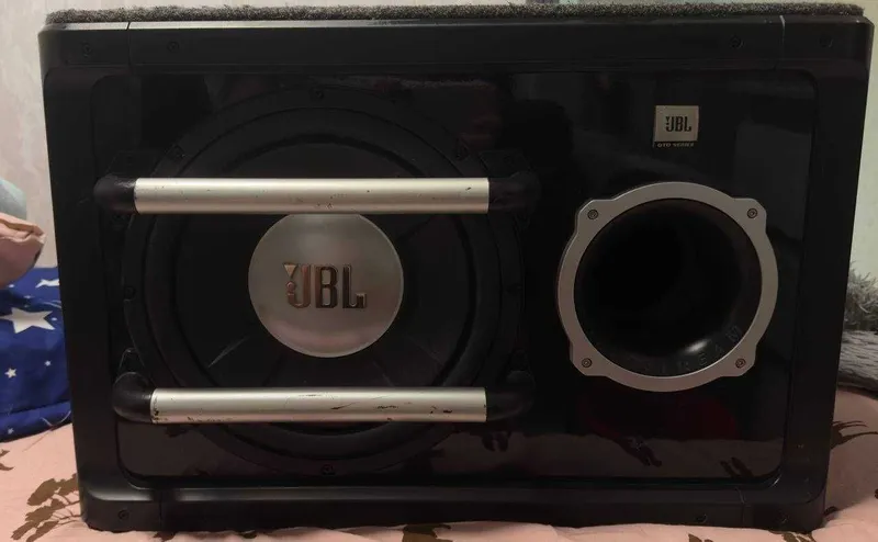 Сабвуфер JBL GTO Series 1200W Сабвуфер JBL GTO Series 1200W