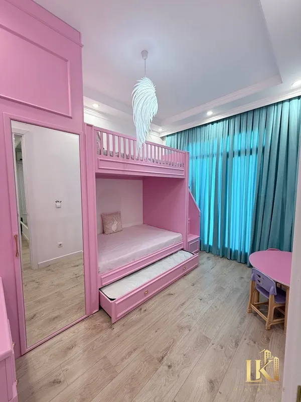 Продаётся 4-комнатная квартира в ЖК Almazar City 6