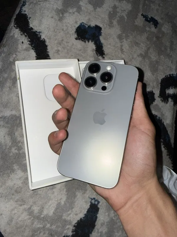 iPhone 15 Pro, титановый 1 iPhone 15 Pro, титановый 1