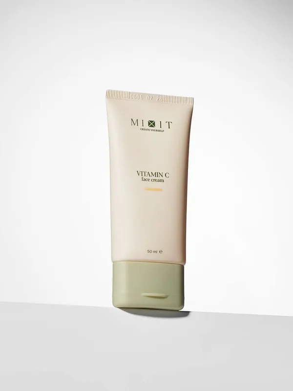 Увлажняющий крем для лица с витамином С MIXIT Vitamin C Face Cream Увлажняющий крем для лица с витамином С MIXIT Vitamin C Face Cream