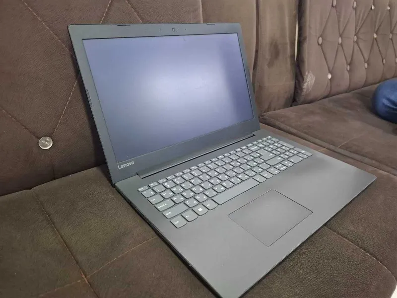 LENOVO 2x2/4gb ddr4//500gb