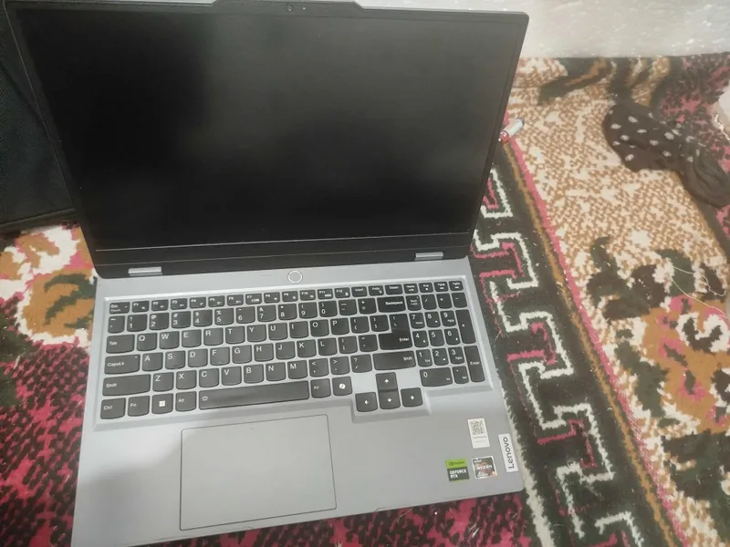 Gaming Noutbuk Lenovo Loq Ryzen 5 7000, RTX 3050 6GB, 12 GB RAM 2 Gaming Noutbuk Lenovo Loq Ryzen 5 7000, RTX 3050 6GB, 12 GB RAM 2