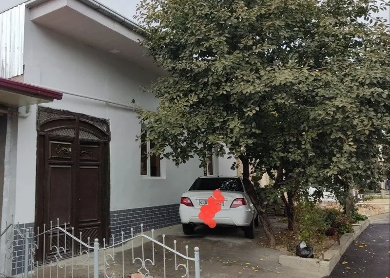Yakkasaroy muqimiydA Uy sotiladi